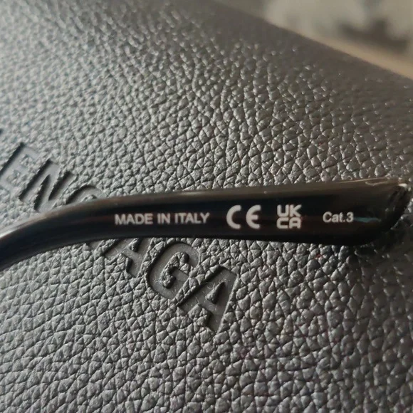 Authentic Balenciaga new season unisex aviator sunglasses - Picture 4 of 6